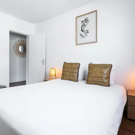 A - Safari Apartment