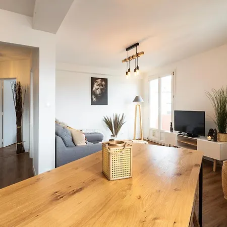 A - Safari Apartment *