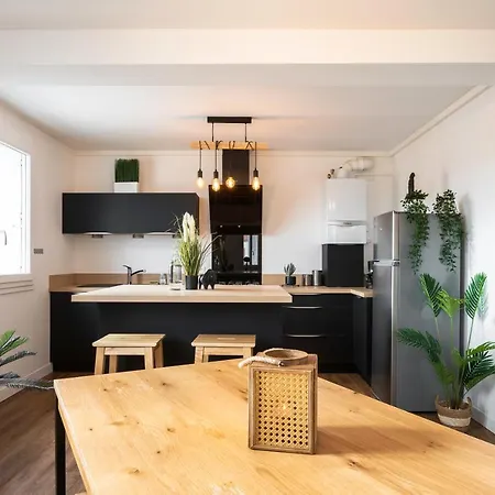 Apartment A - Safari *
