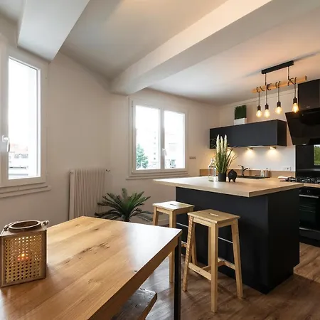 A - Safari Apartment *