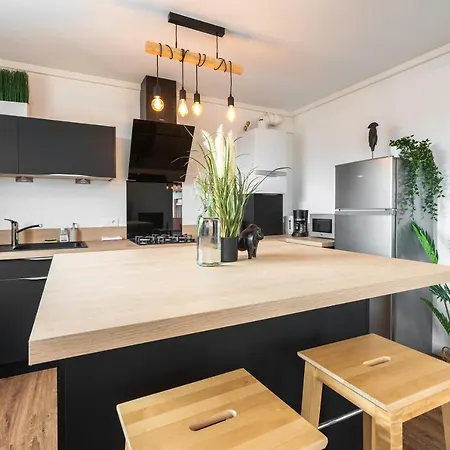 A - Safari Apartment *